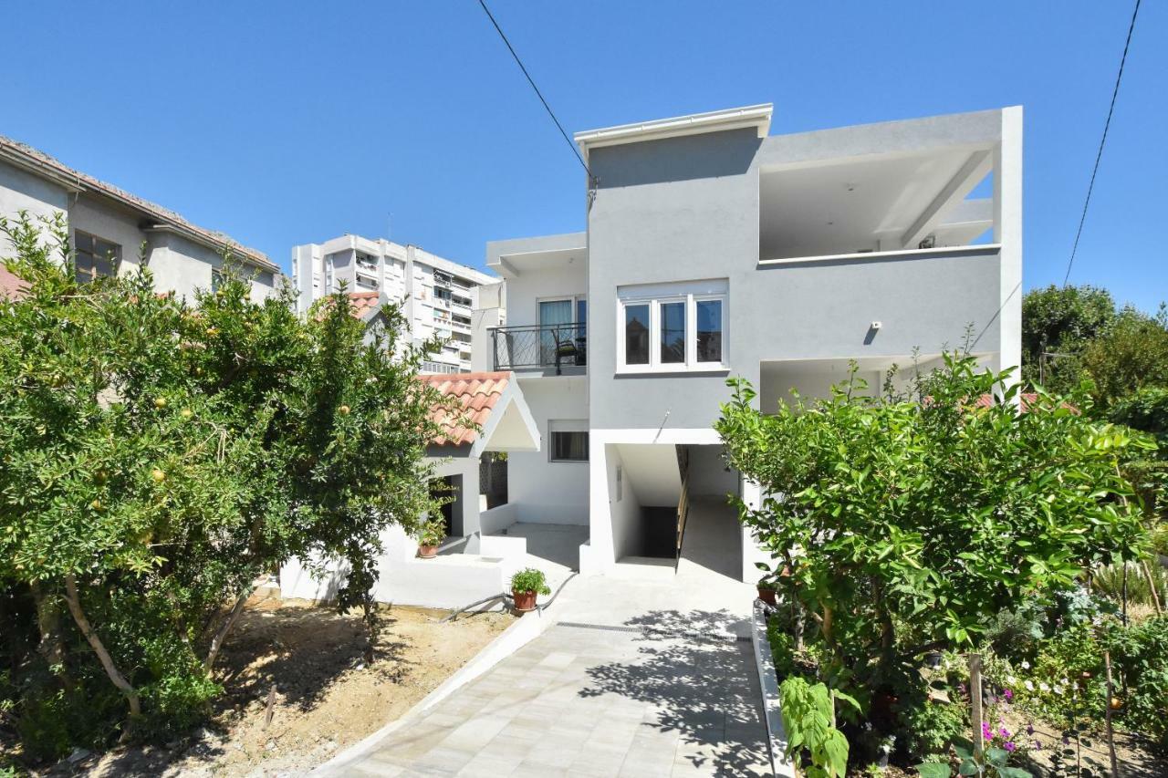 Apartmani Iva&Ante Dugi Rat Exterior foto